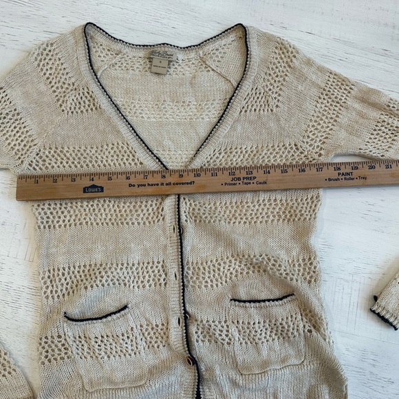 Lucky Brand Knit Cream Cardigan with Pockets Women’s Size Small - Picture 4 of 5